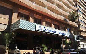 Suite con terraza en el centro de Alicante